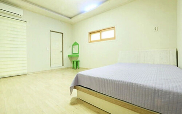 Ganghwado Nolleoosigae Pension