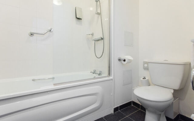 PREMIER SUITES Birmingham