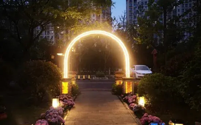Qingdao Cloud Collection Hotel (