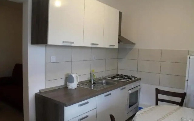 Snjeza - 80 m From Beach - A2 Apartman
