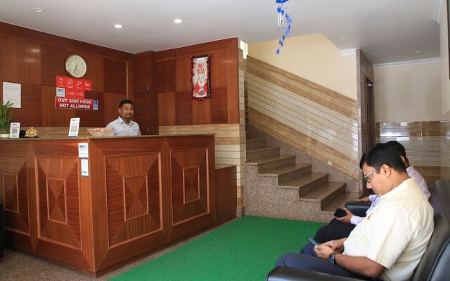 Hotel Kumud Plaza