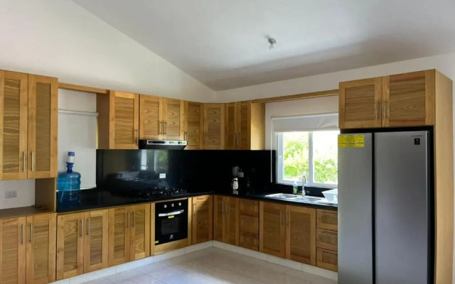 Casa Grande Beach Hotel