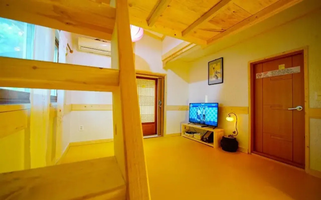 Jeonju Jeongdam Hanok Stay