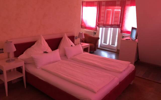 CENTRINUM Altstadt-Hotel