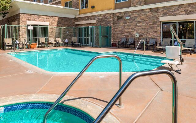 Comfort Suites Ontario Airport Convention Center