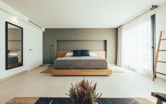Cala Lanuza Suites