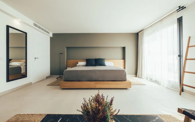 Cala Lanuza Suites