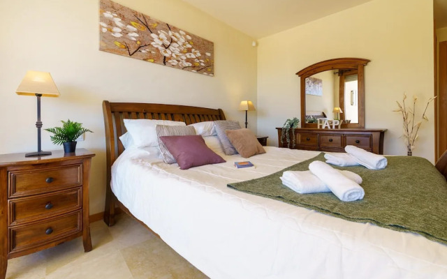 Marbella Mountain With sea View and Pool