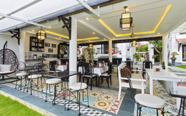 Riverside Impression Villa
