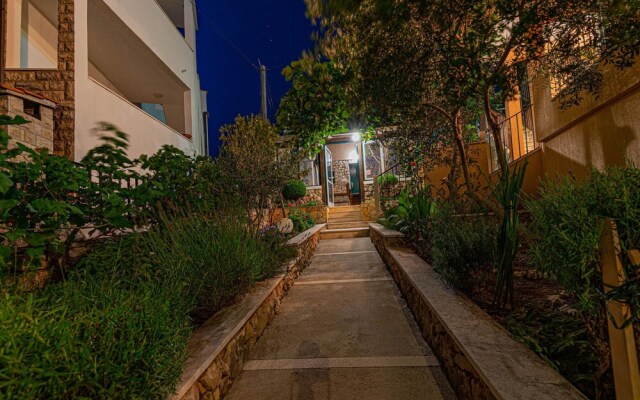 Awesome Home in Razanj With 5 Bedrooms and Outdoor Swimming Pool