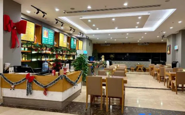 Golden Corner 2BR Full Kitchen Apartment – Restaurant – Da Nang