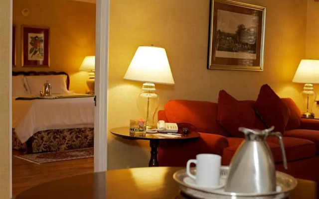 Deer Path Inn
