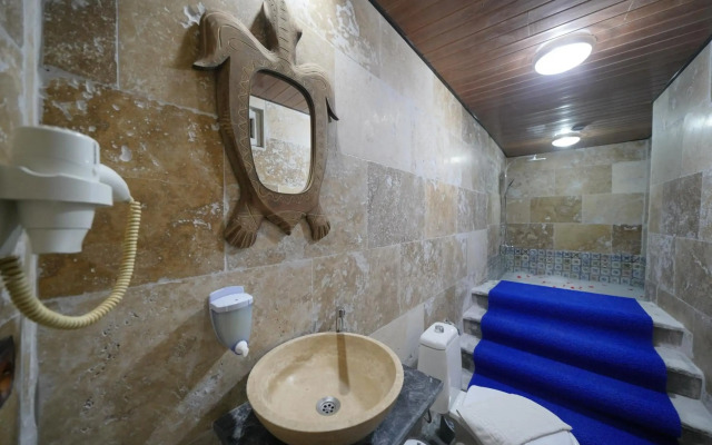 View Cave Hotel