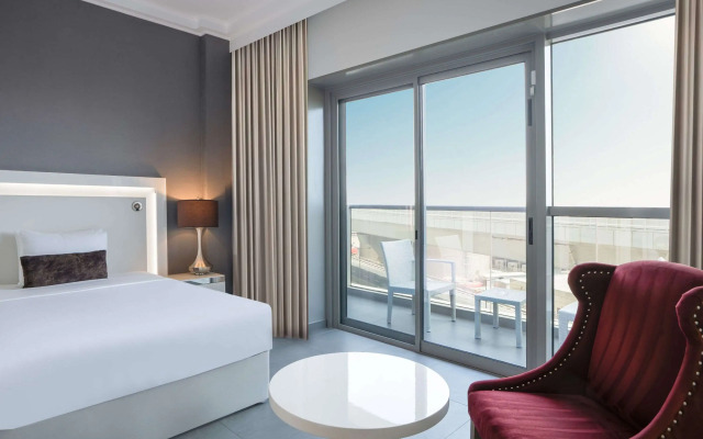 The First Collection Dubai Marina Hotel