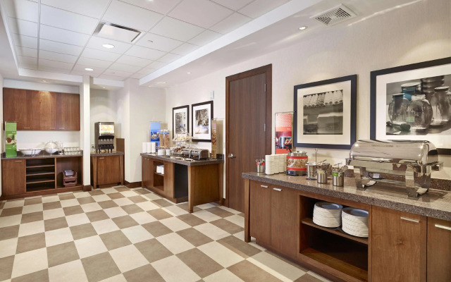 Hampton Inn by Hilton Halifax Downtown