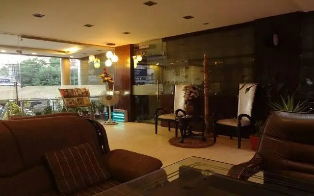 Hotel The Grand Raj – Lobby – Kangra