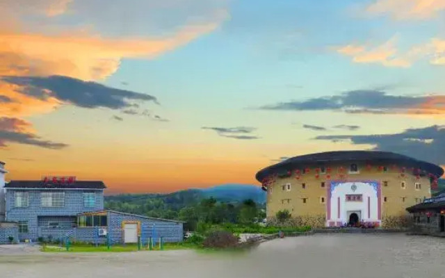 Yunshui Yao Ping'an Inn