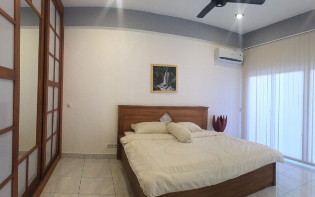 Senggigi Homes & Apartment