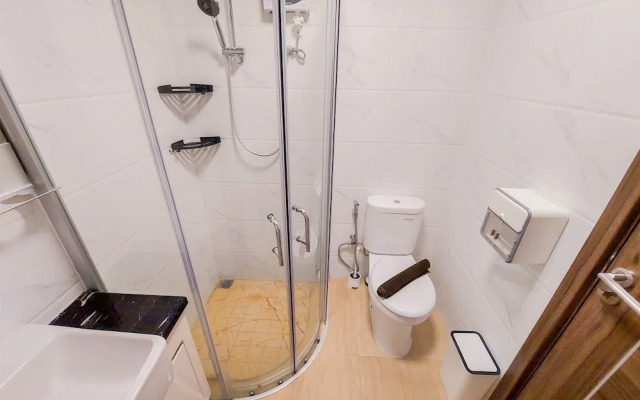 Strategic And Simple 3Br Sky House Bsd Apartment