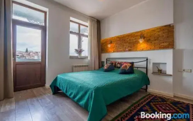 No12 Apartment