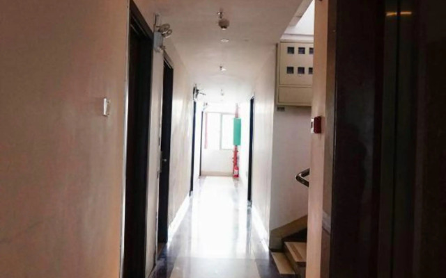 Jingyuan Apartment Hotel