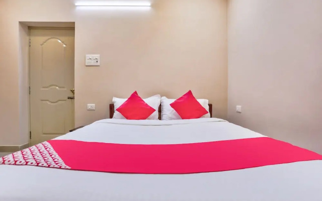 Sri Abirami Inn by OYO Rooms