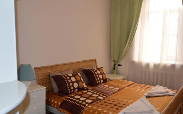 Day By Day Apartment
