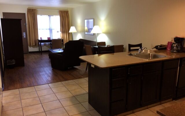Markham House Suites Little Rock Medical Center