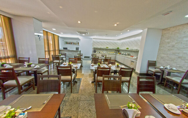 Plaza Inn Breeze Aeroporto