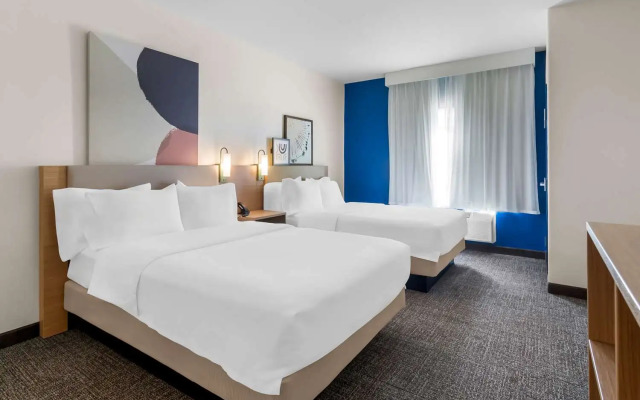 Spark by Hilton Pearland (H)