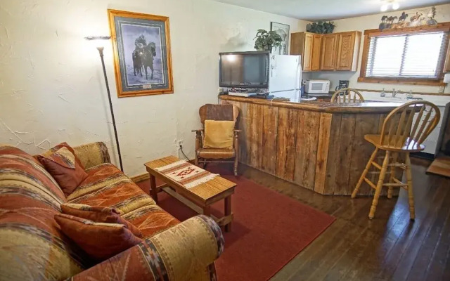 Monger Ranch - 1 Br Home