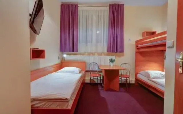 Hostel Evotel