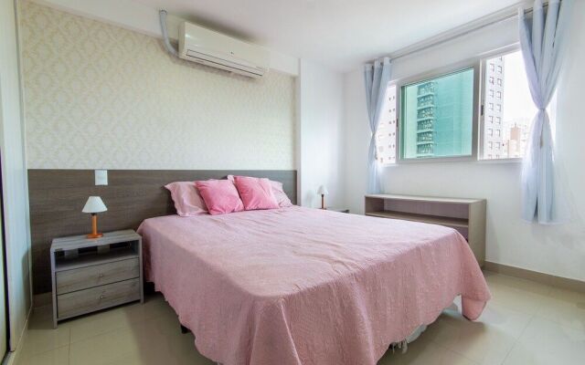 Apple Flat 402 Ponta Negra por Carpediem