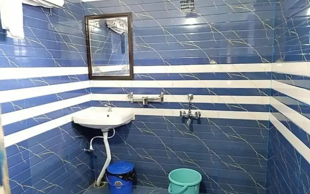 Pavitram Hotel & Banquet