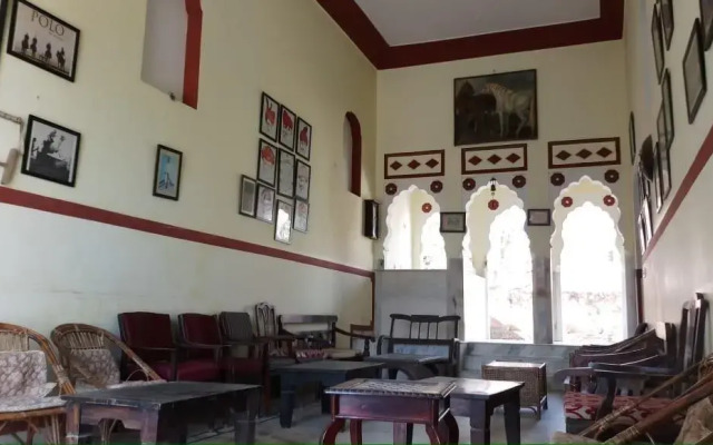 Tordi Garh Hotel