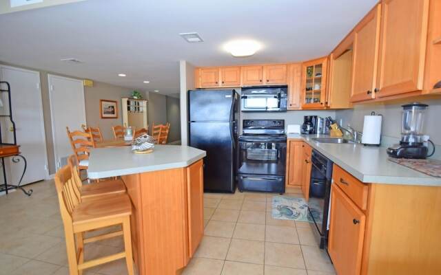 Irene 506 2 Bedroom Condo by RedAwning