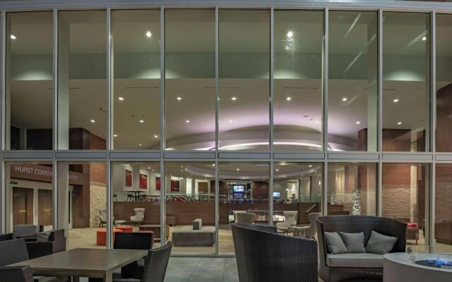 Hilton Garden Inn Dallas at Hurst Conference Center