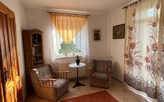 Alex Apartman