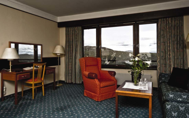 Wadahl Hotel