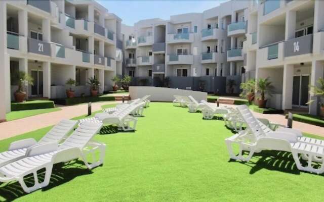 Candy Pop by Lovely Property