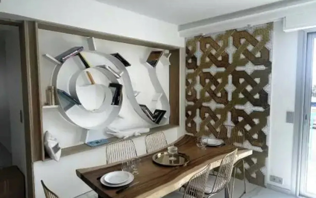 Modern Apartment - 3br- 6P - Palm Beah