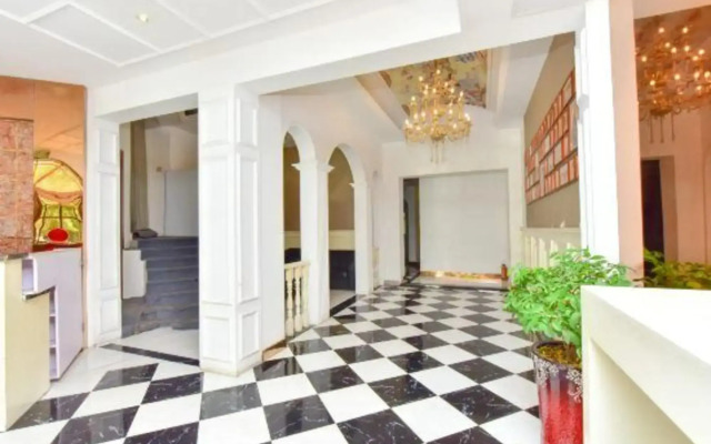 OYO Huadu Theme Hotel