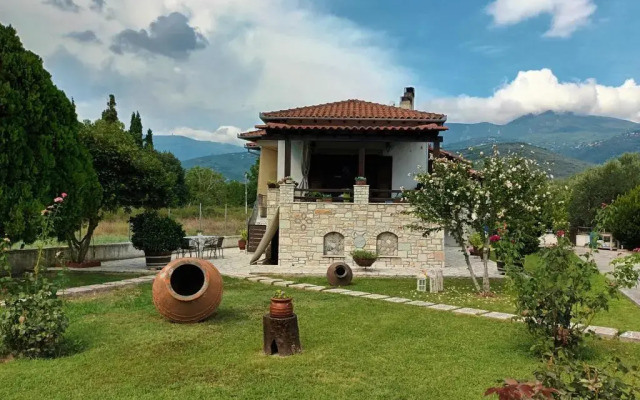 ZENIA Pelion garden house