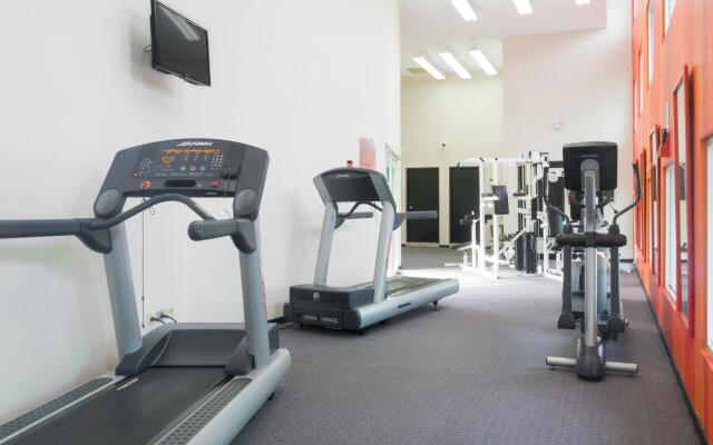 Holiday Inn Monterrey - Parque Fundidora by IHG