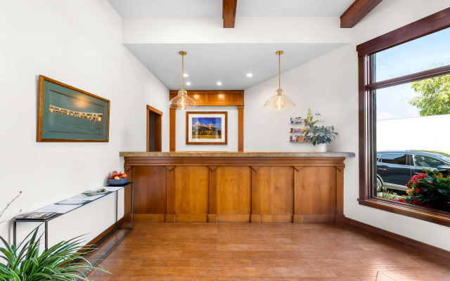 Best Western Driftwood Inn