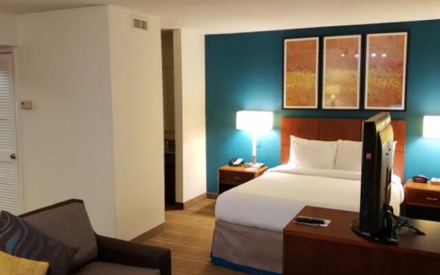 Tysons Corner Suites A Baymont By Wyndham