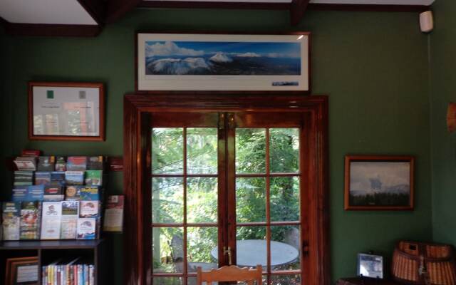 Creel Lodge