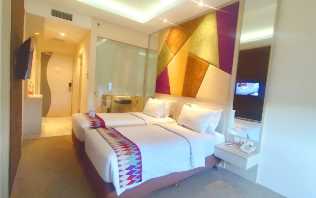 W Three Premier Hotel Lagaligo