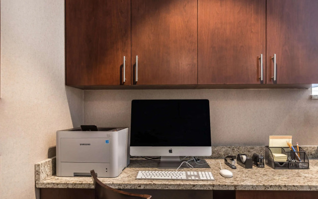 Comfort Inn Bay City - Riverfront