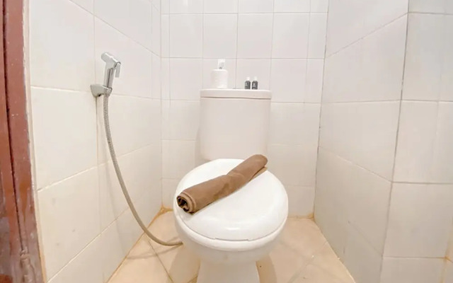 Spacious Cozy Living 3Br At Gateway Ahmad Yani Cicadas Apartment